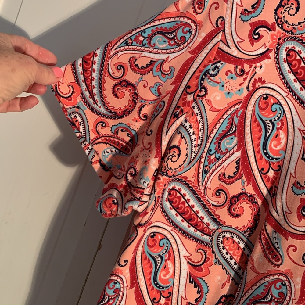 Kim Rogers 1X Multi-colored Paisley Print Short Sleeve T-Shirt EUC - Picture 4 of 6